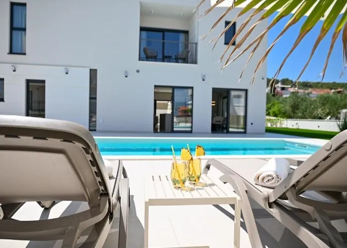 Perla Auf Ciovo Villa *